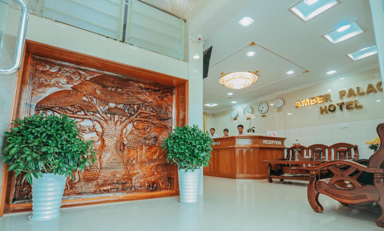 Amber Palace Hotel มิตจีนา ภายนอก รูปภาพ
